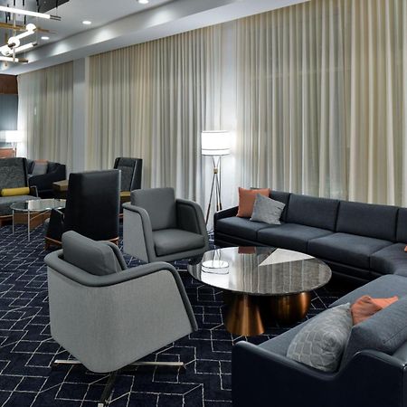 Courtyard By Marriott Raleigh Cary Crossroads Hotell Exteriör bild