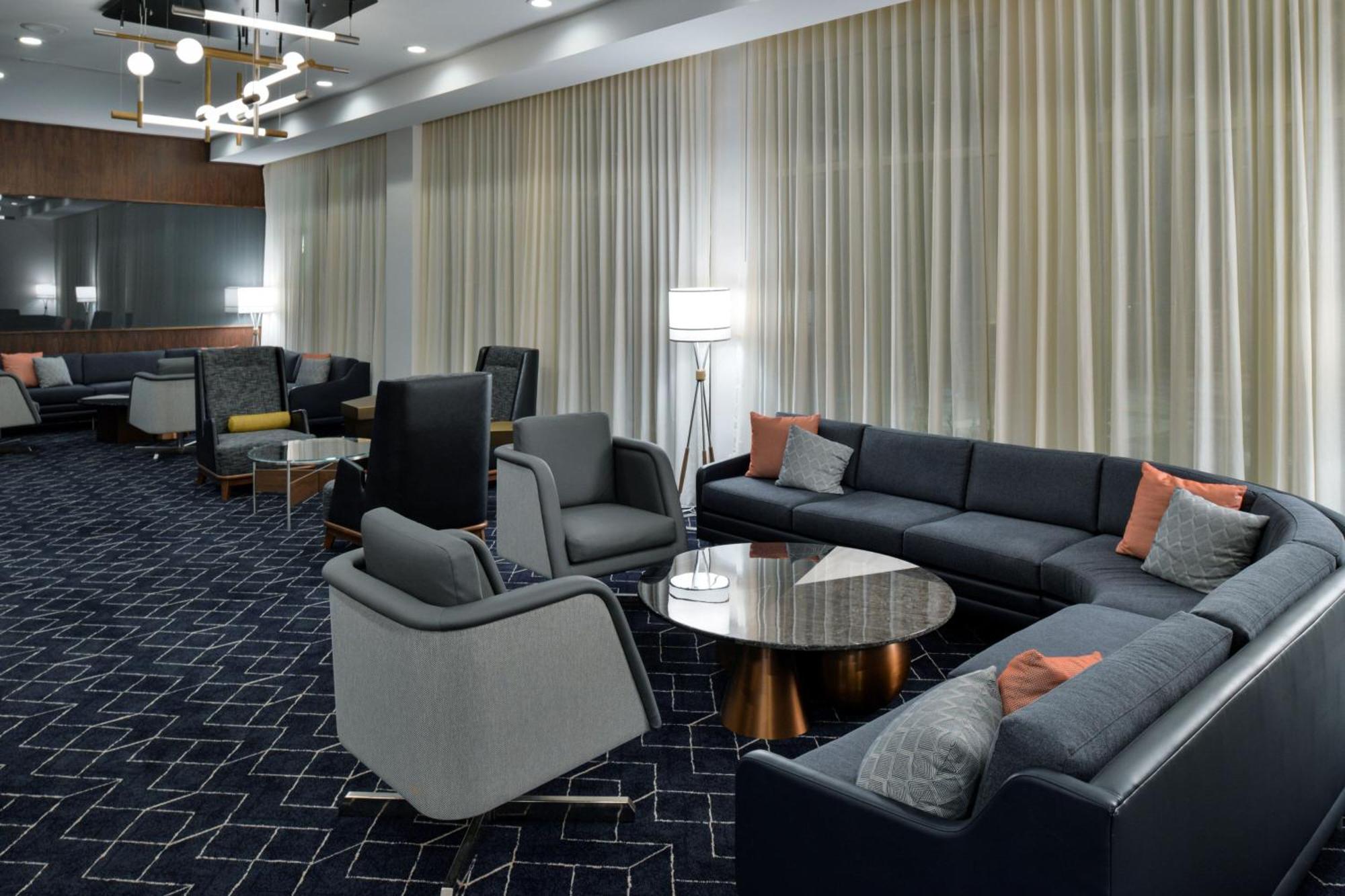 Courtyard By Marriott Raleigh Cary Crossroads Hotell Exteriör bild