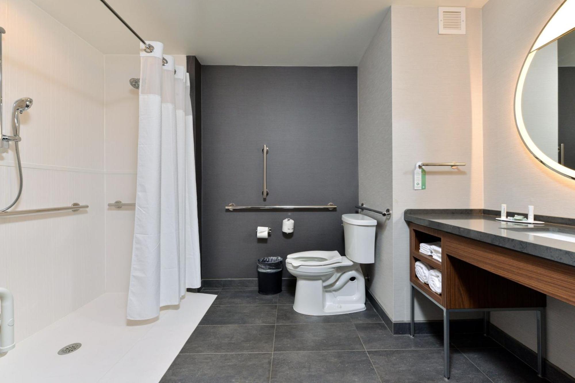Courtyard By Marriott Raleigh Cary Crossroads Hotell Exteriör bild