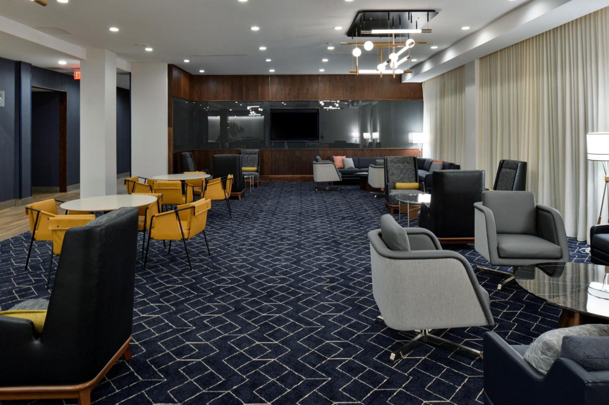Courtyard By Marriott Raleigh Cary Crossroads Hotell Exteriör bild